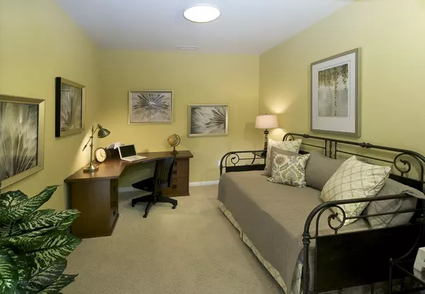 Weymouth, MA 02190,90 Trotter Road #410