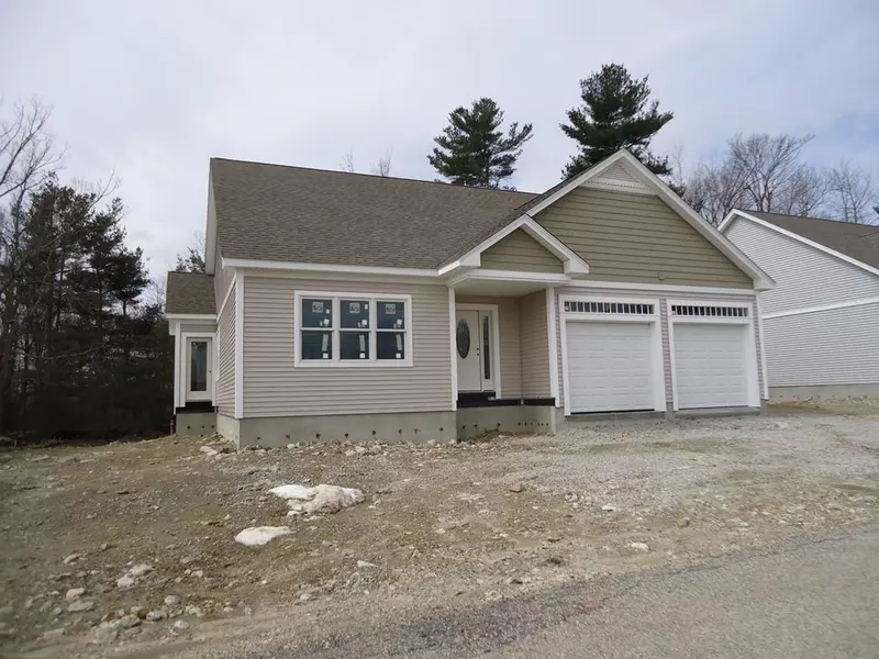 12 Victoria Drive #5, Leicester, MA 01542