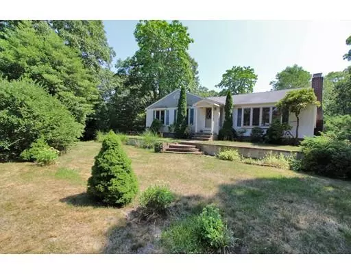 68 Eldridge Rd, Yarmouth, MA 02664