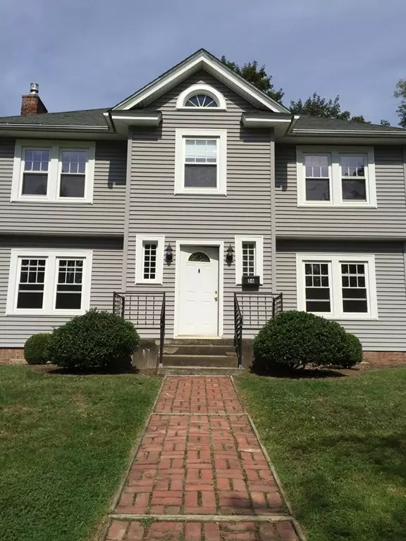 Longmeadow, MA 01106,56 Warren Ter