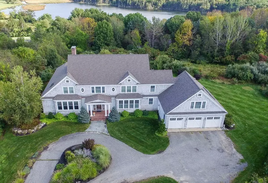 10 Hovey's Pond, Boxford, MA 01921