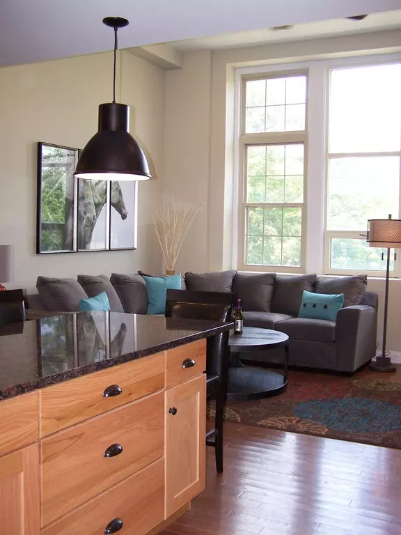 Clinton, MA 01510,40 Boylston Street #334