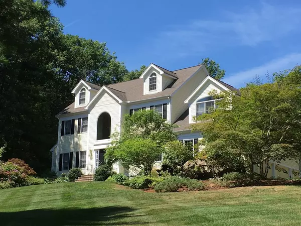 210 Pine Street, Medfield, MA 02052