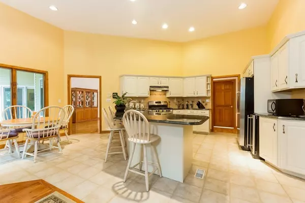 Canton, MA 02021,135 Indian Ln