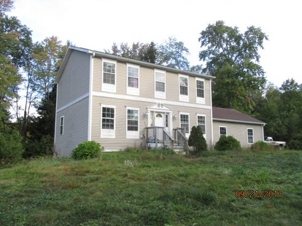 27 Myrtle St, Templeton, MA 01468