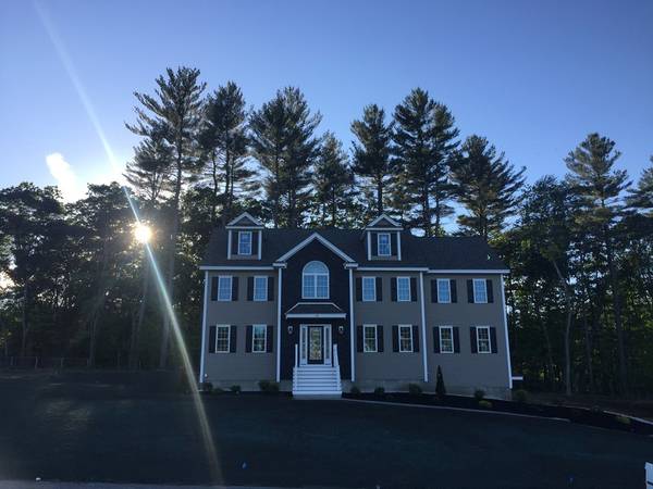 14 Hemlock Lane, Billerica, MA 01821