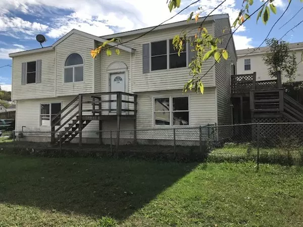 1576 N Main St, Fall River, MA 02720