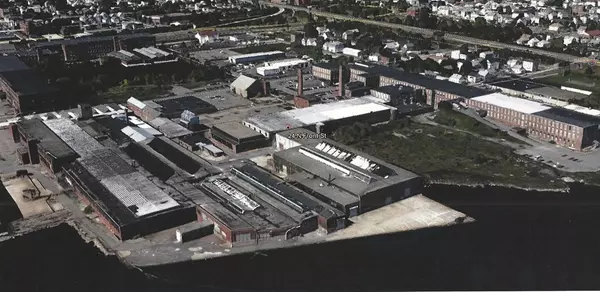 24-26 N Front St, New Bedford, MA 02740