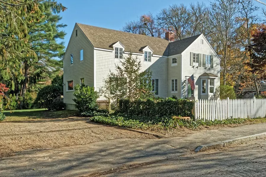 35 Spring Street, Marion, MA 02738