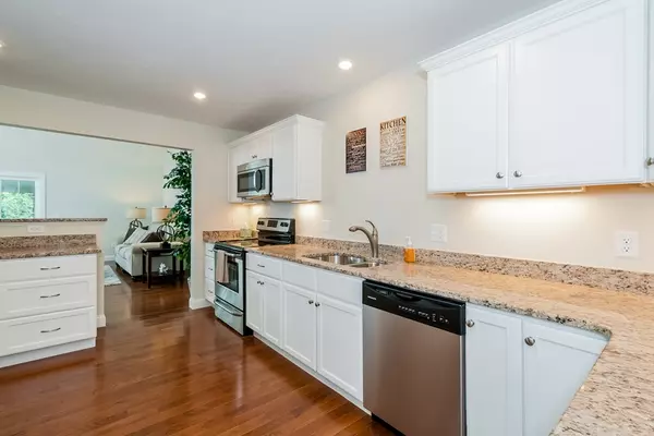 Millbury, MA 01527,31 Stratford Village Drive #Blackstone