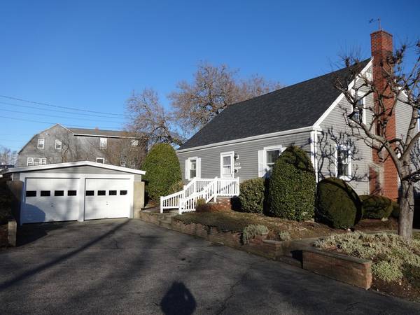 2828 Riverside Ave, Somerset, MA 02726