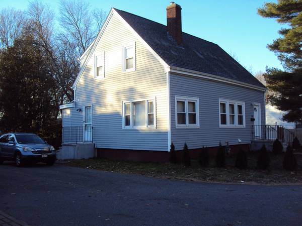 220 Torrey St, Brockton, MA 02301