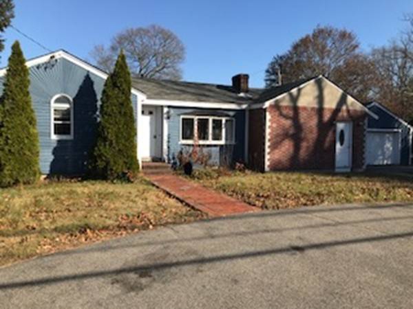 213 Thurston St, Wrentham, MA 02093