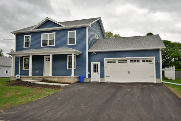 24 Admiral St, Easthampton, MA 01027