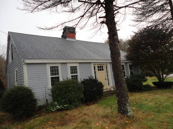 23 Carmel St, Middleboro, MA 02346