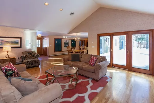 Raynham, MA 02767,106 Darrington Dr