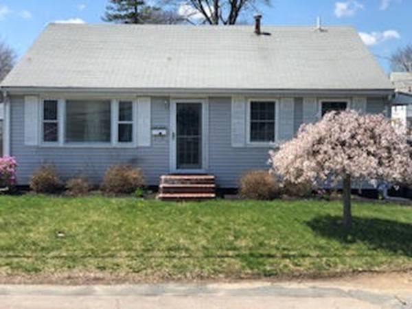 109 Pioneer Ave, Brockton, MA 02301