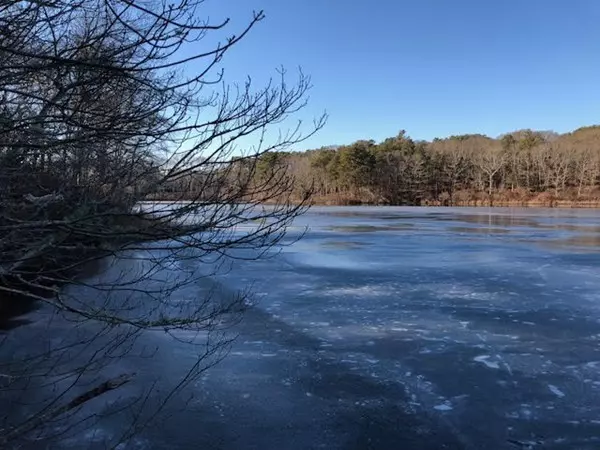 Bourne, MA 02534,3 Mill Pond Circle