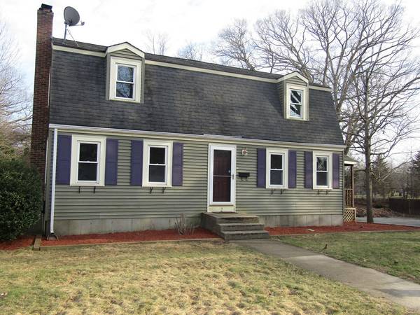 Northbridge, MA 01588,2 Briggs St