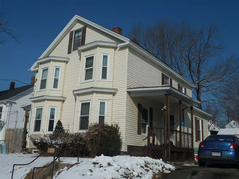 23 High St, Ware, MA 01082