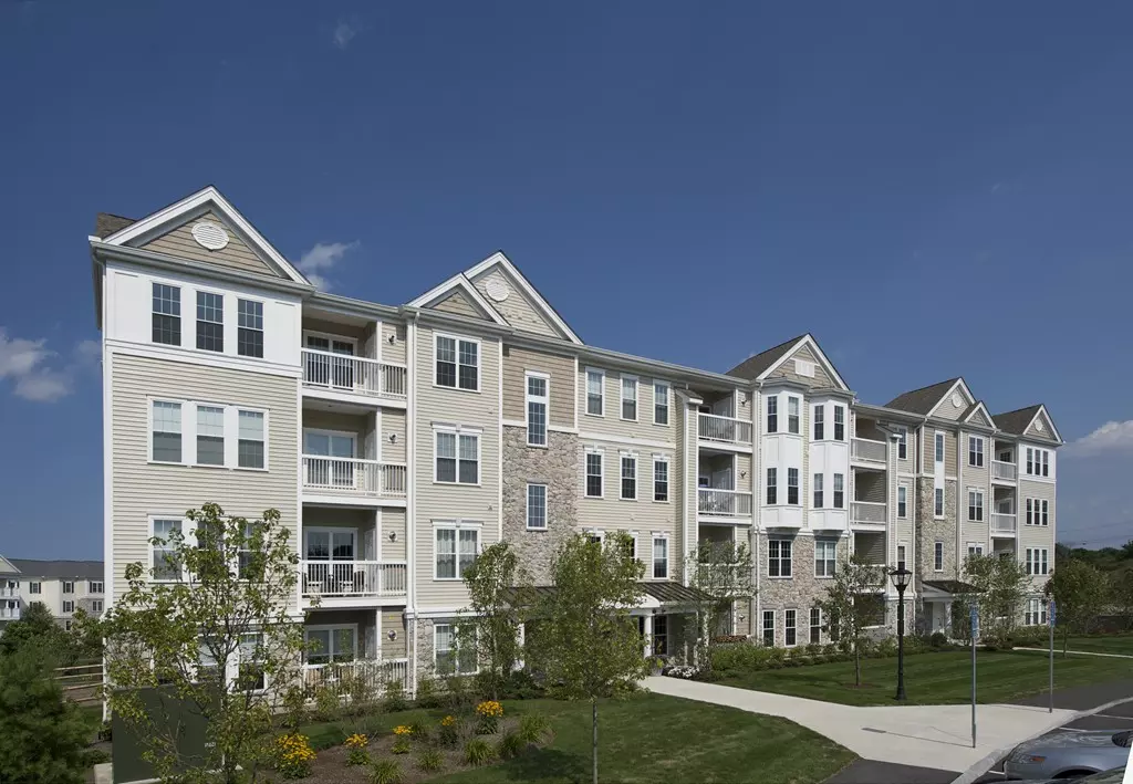 Weymouth, MA 02190,110 Trotter Road #404