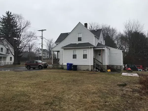 13 Riverview St, Taunton, MA 02780