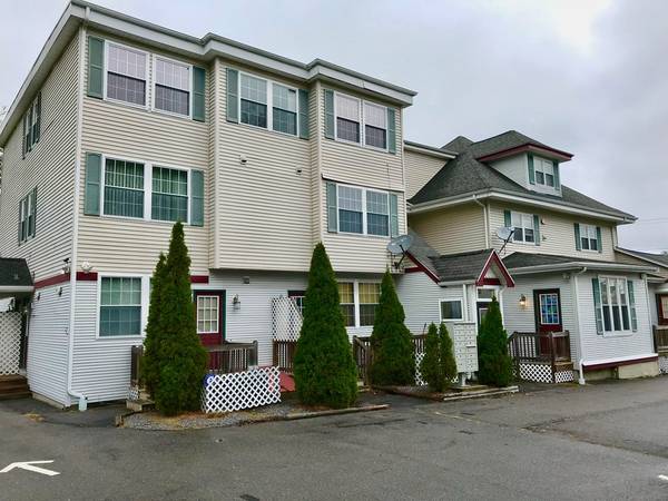 1004 N Main St #8, Brockton, MA 02301