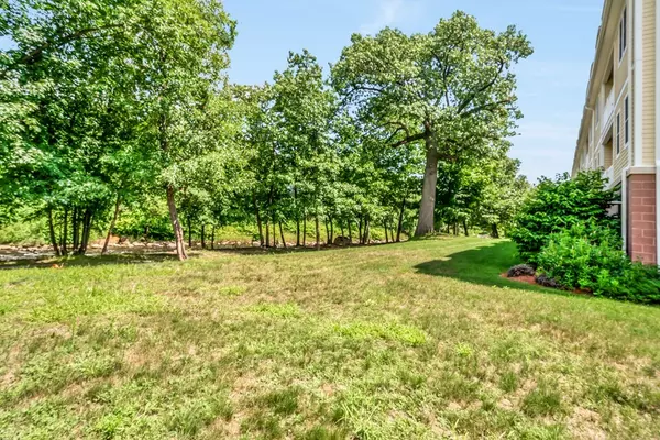 Fitchburg, MA 01420,2 Arden Mills Way #2104