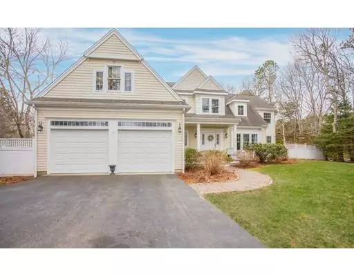Sandwich, MA 02563,10 Birchwood Ln