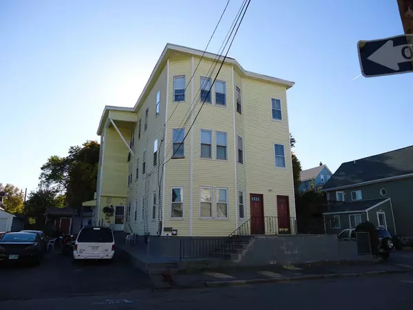 105-107 Crosby Street, Lowell, MA 01852