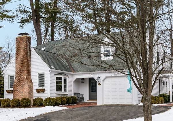 53 Mayo Rd, Wellesley, MA 02482