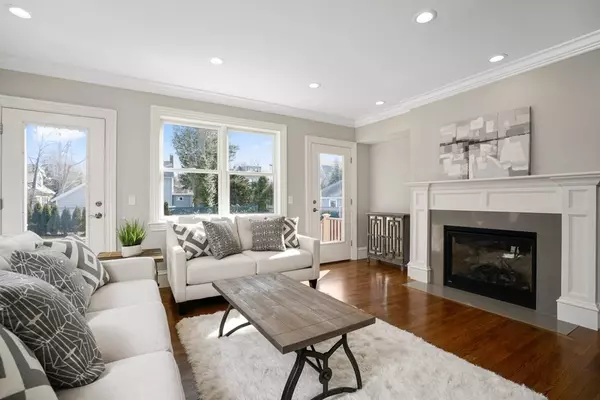 Newton, MA 02468,202 Winslow Rd