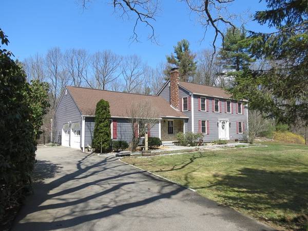 1298 New Braintree Rd, Oakham, MA 01068