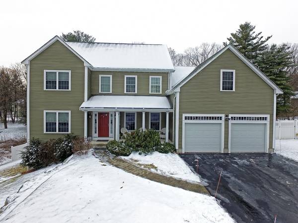 12 Brookbury Cir, Framingham, MA 01701