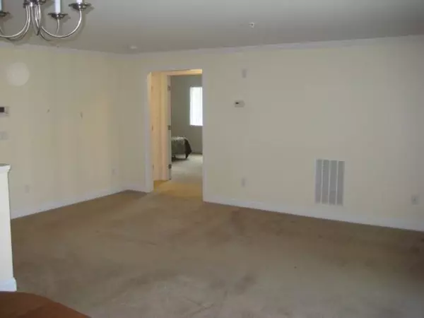 Chelmsford, MA 01824,181 Littleton #436