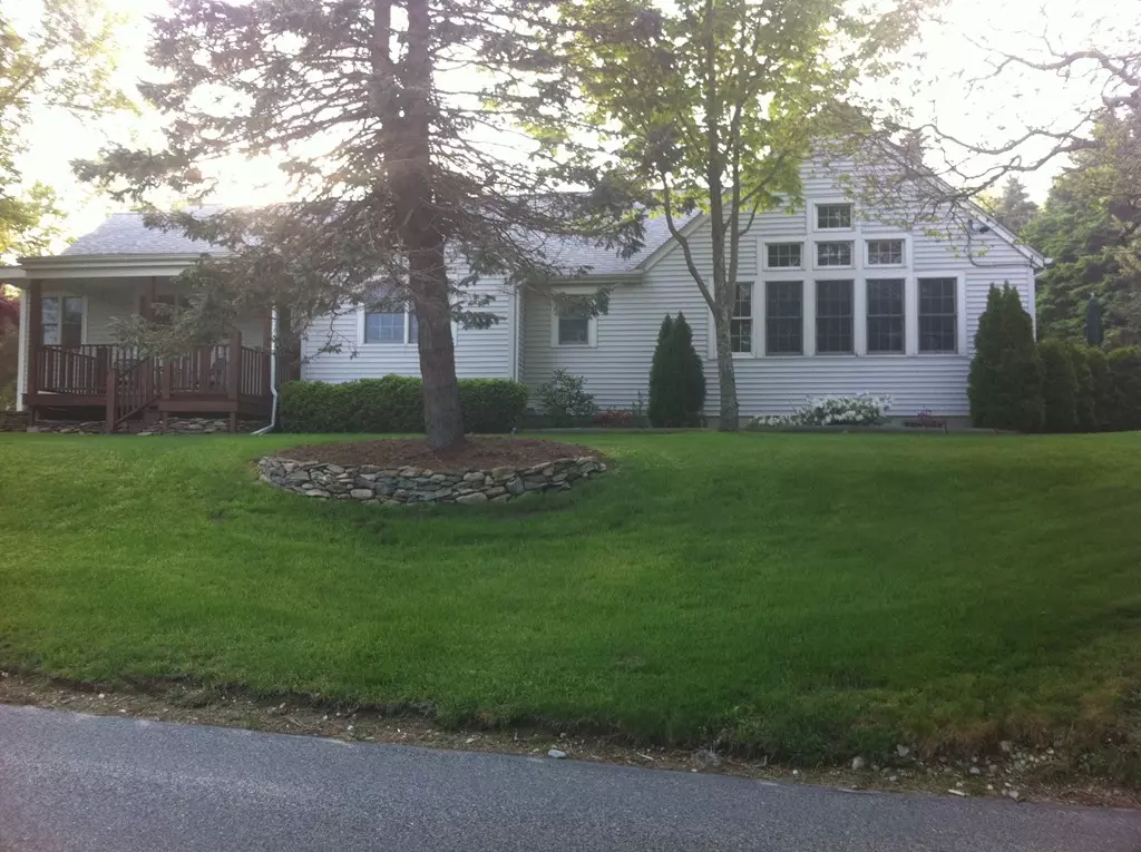 Berkley, MA 02779,243 Bayview Ave