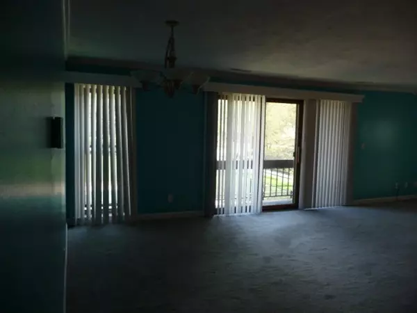 Taunton, MA 02780,170 Highland St #213