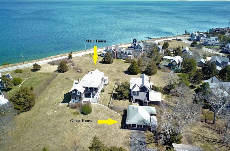 19 Harrison Ave, Oak Bluffs, MA 02557