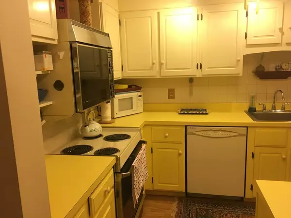 Orleans, MA 02653,36 Old Colony Way #15