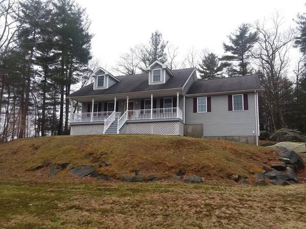 8 Hemlock Hollow, Belchertown, MA 01007