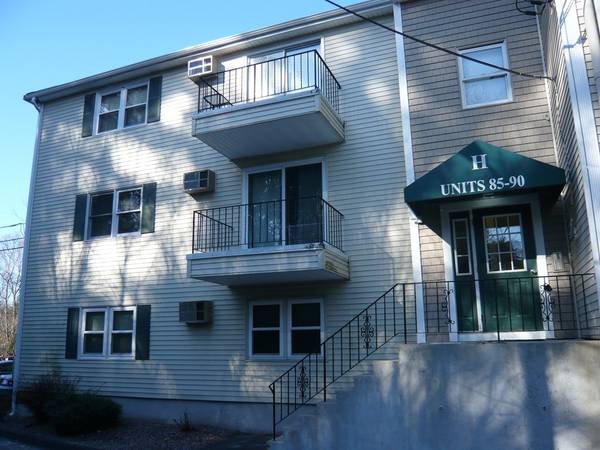 1261 Church St #90, New Bedford, MA 02745