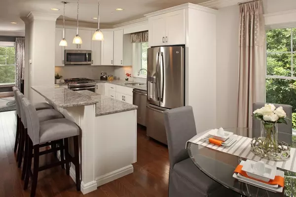 Hanover, MA 02339,4 Longwood Lane #102