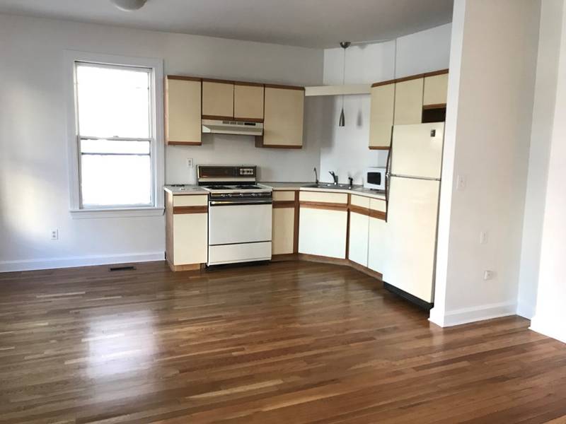 25 Suffolk St #1, Cambridge, MA 02139