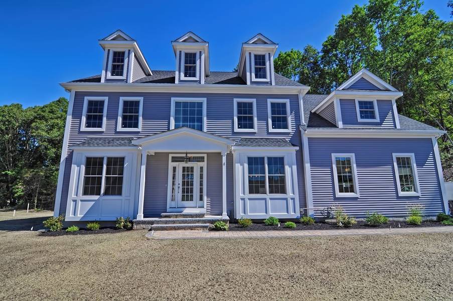 5 Ammidon Rd, Mendon, MA 01756