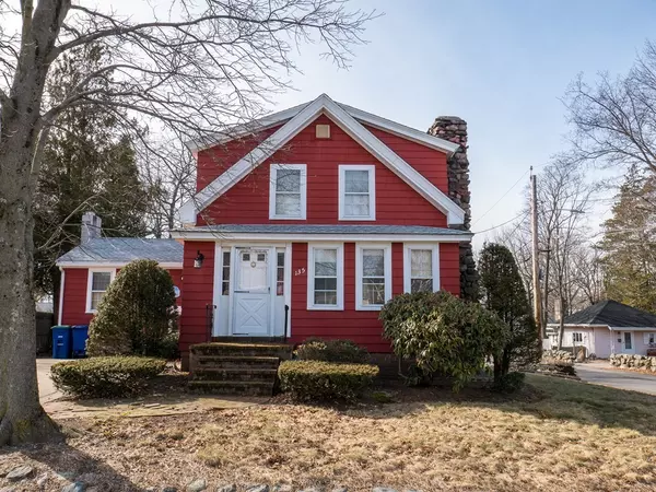 135 Arnold St, Braintree, MA 02184