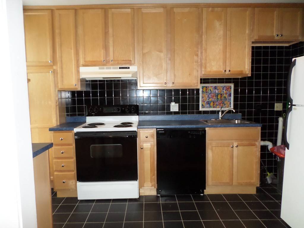 Chelsea, MA 02150,77 Pearl St #3
