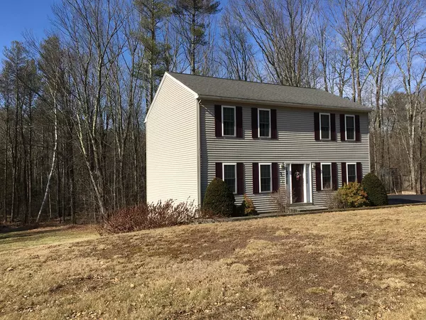 7 Little Alum Rd, Brimfield, MA 01010