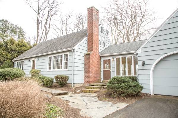 124 Silver St, South Hadley, MA 01075