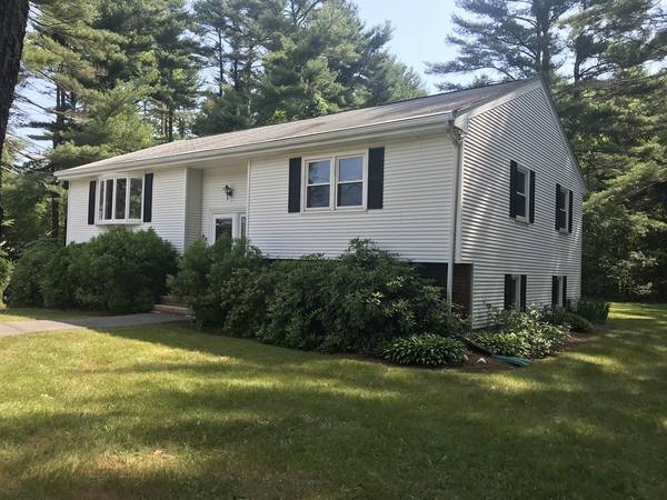 88 Middleboro Rd, Freetown, MA 02717