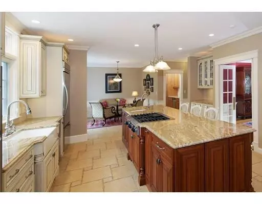 Sherborn, MA 01770,92 Hollis Street